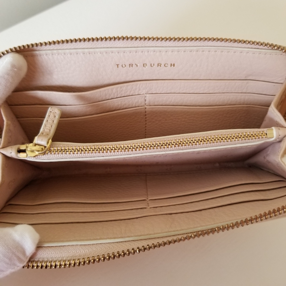 Tory Burch Zip Around Wallet - Picture 10 of 11